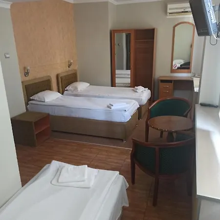 Ustra Hotel 3*