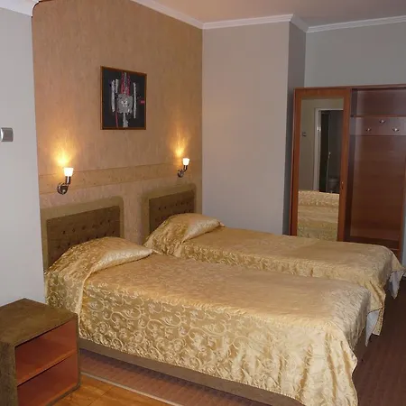 Hotel Ustra Kyrdżali