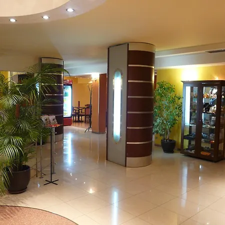 Ustra Hotel Kŭrdzhali