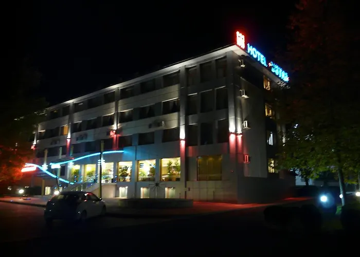 Hotel Ustra 3*